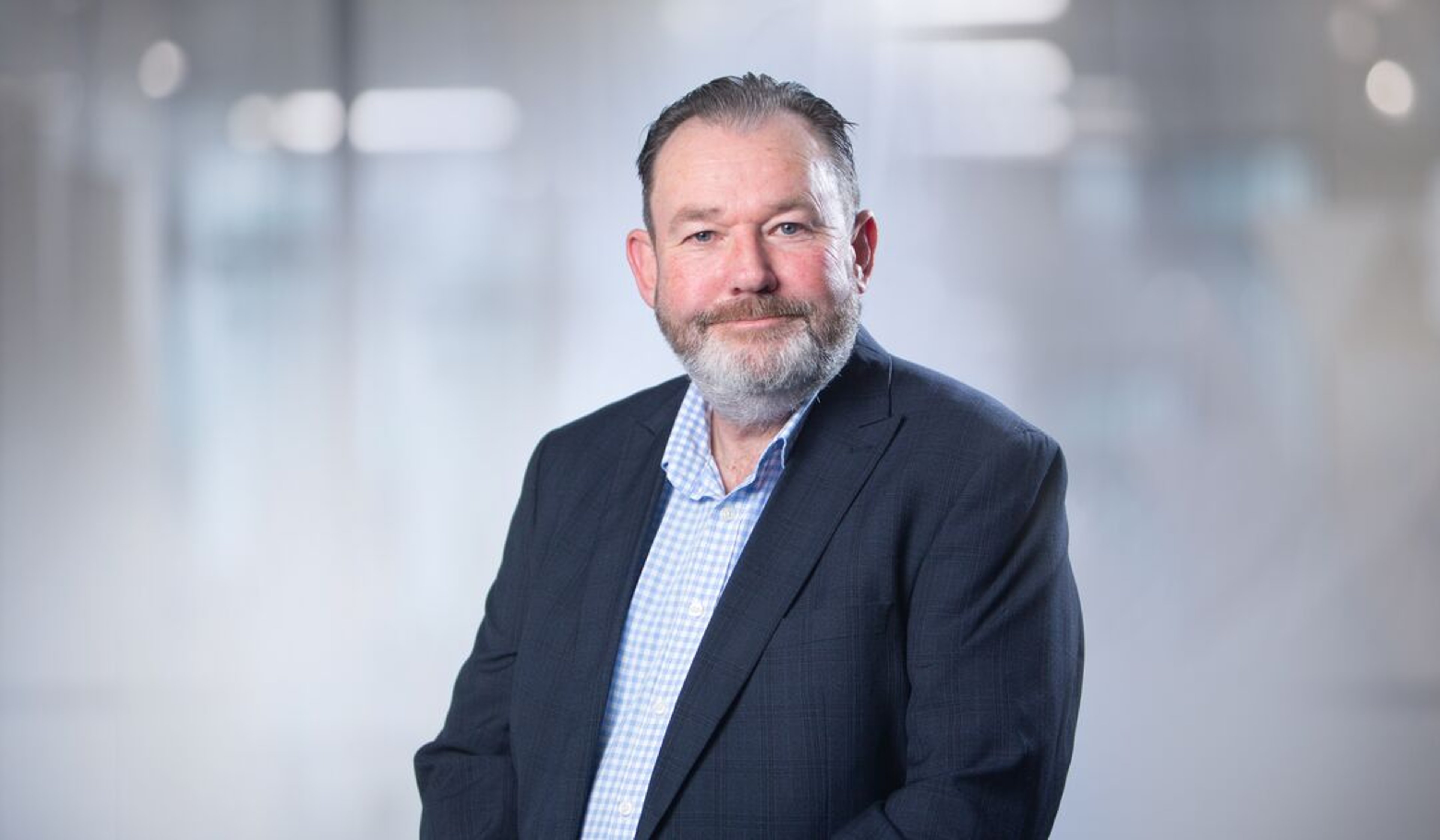 Headshot of Jez Howson