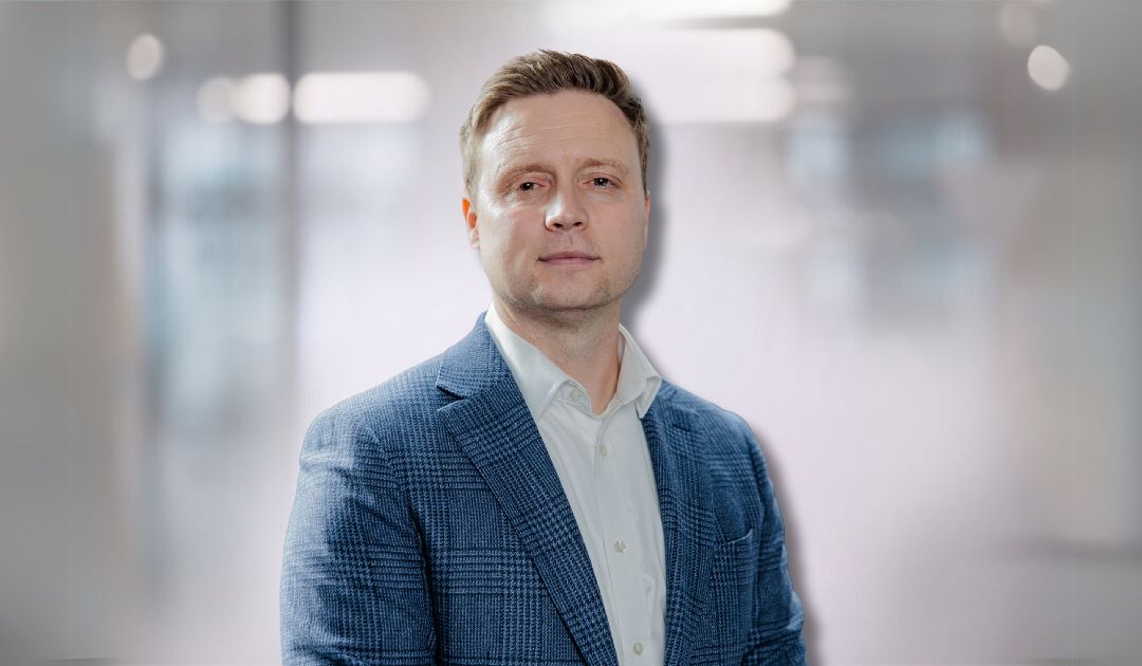 A headshot of Joe Stroud